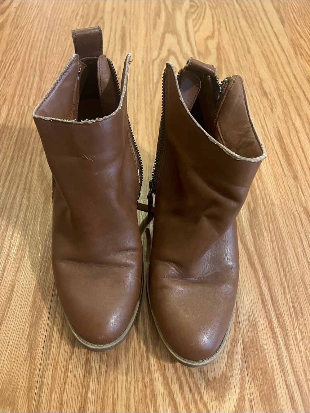 DV Women's Brown Leather Ankle Booties with Side Zip Size 7.5